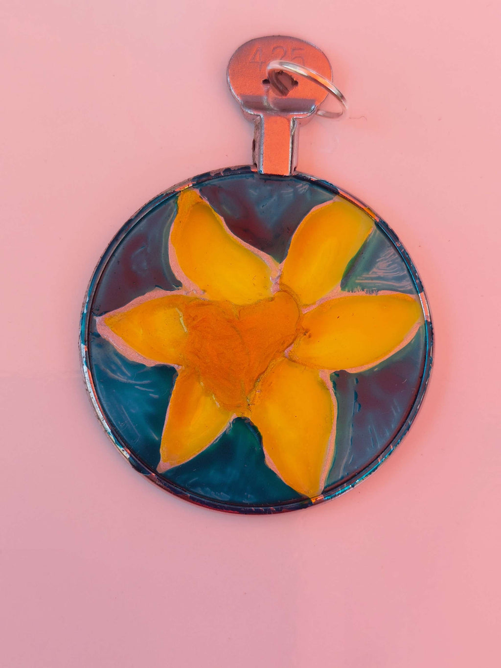 Daffodil pendant image 1