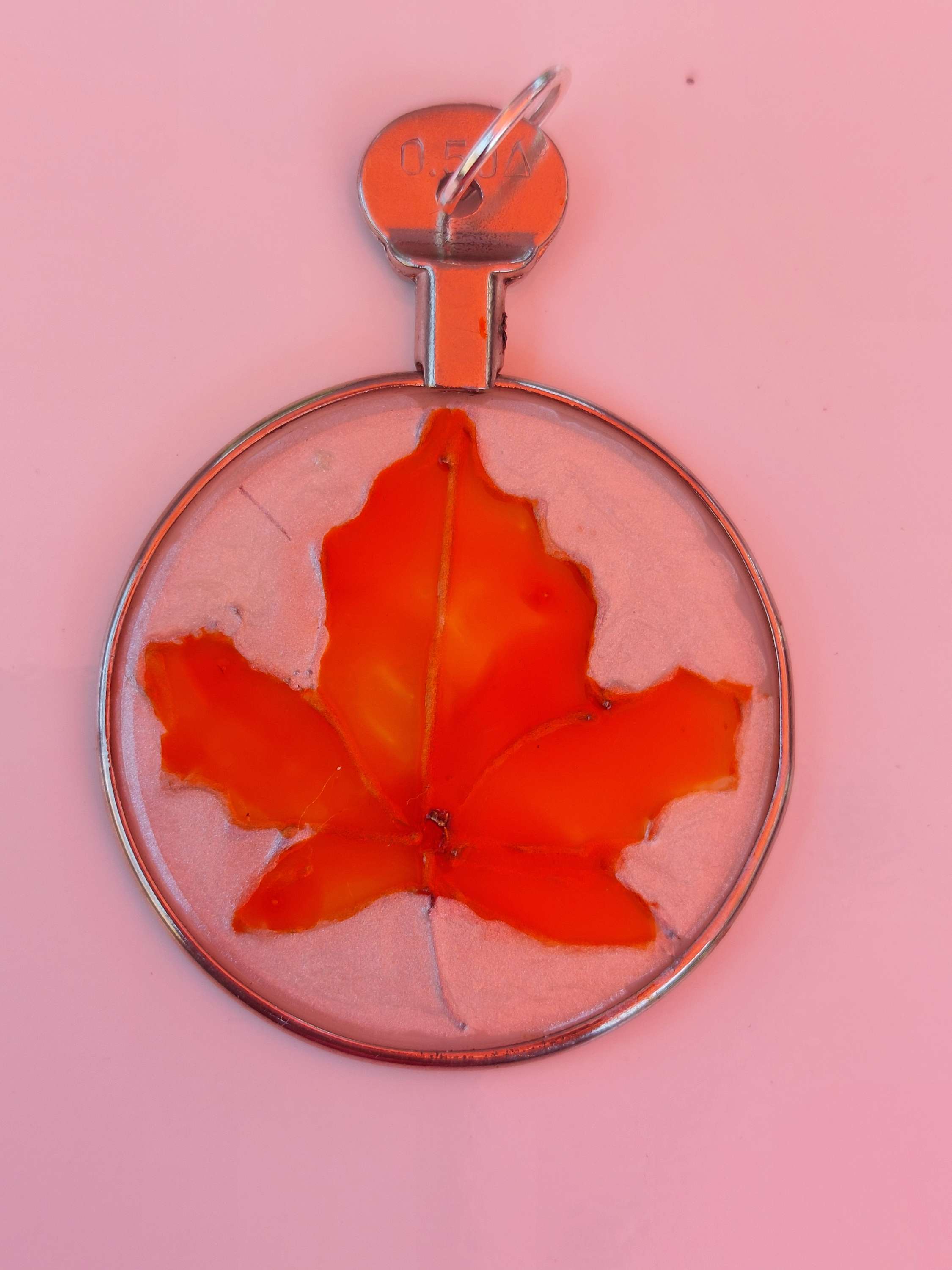 Maple leaf pendant image 0