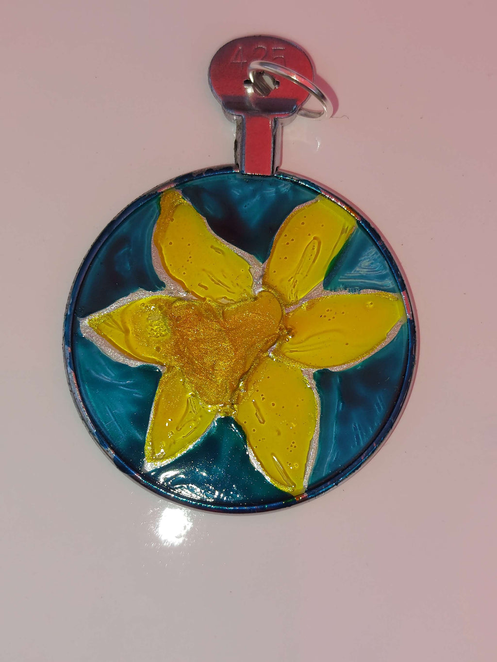 Daffodil pendant image 0